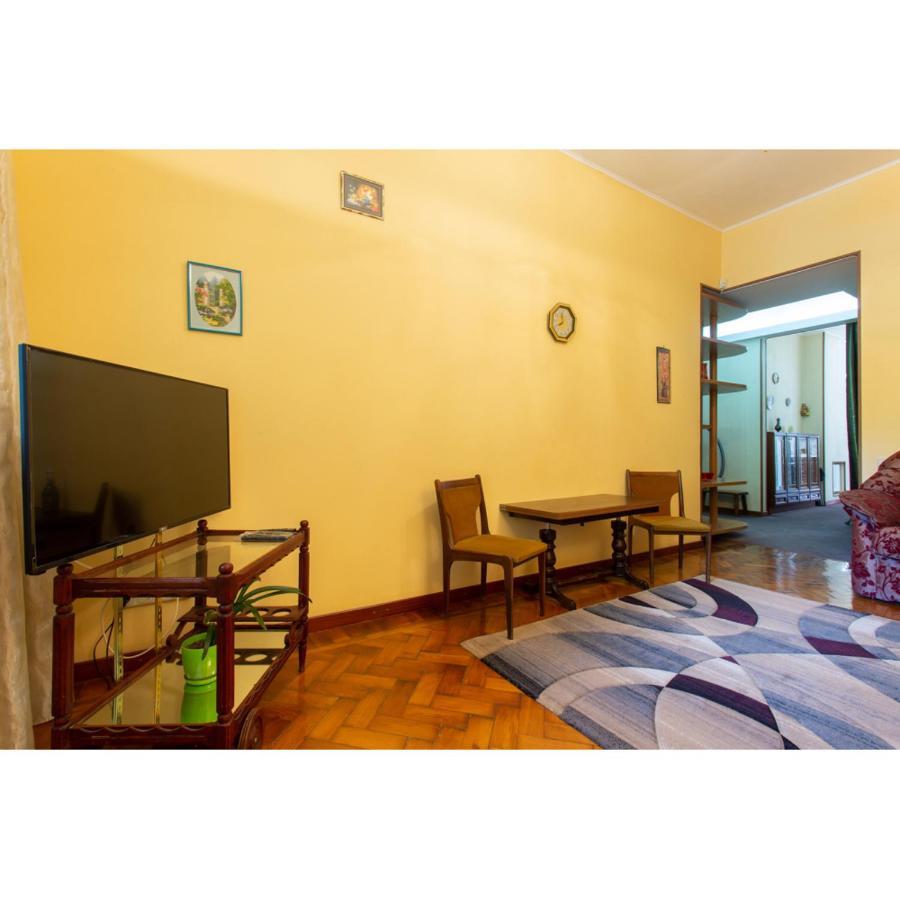 Cozy Apartment On Nezalezhnosti Avenue Харків Екстер'єр фото